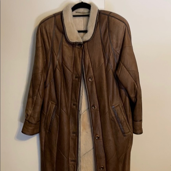 Coat - Picture 1 of 8